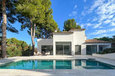 Villa in Santa Ponsa, Mallorca, Spain 4 bedrooms, 235 sq.m. No. 148147