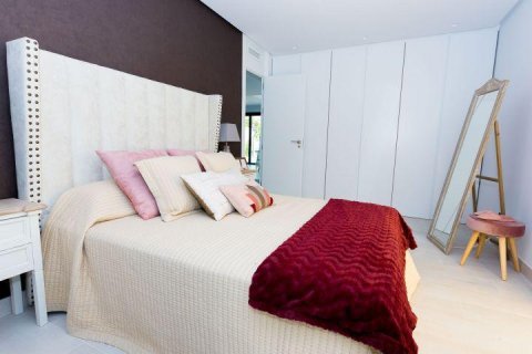 Villa till salu i Benidorm, Alicante, Spanien 3 sovrum, 392 kvm. Nr. 148143 - foto 13