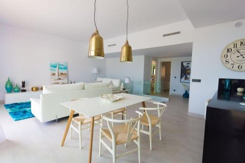 Villa till salu i Benidorm, Alicante, Spanien 3 sovrum, 392 kvm. Nr. 148143 - foto 24