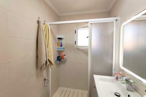 Townhouse for sale in Torrevieja, Alicante, Spain 6 bedrooms, 88 sq.m. No. 190150 - photo 16