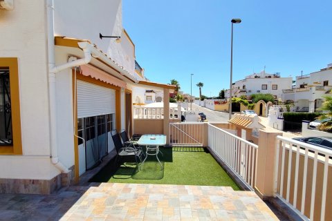Townhouse for sale in Torrevieja, Alicante, Spain 6 bedrooms, 88 sq.m. No. 190150 - photo 29