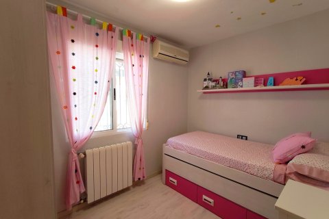 Townhouse for sale in Torrevieja, Alicante, Spain 6 bedrooms, 88 sq.m. No. 190150 - photo 19