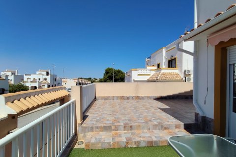 Townhouse for sale in Torrevieja, Alicante, Spain 6 bedrooms, 88 sq.m. No. 190150 - photo 27