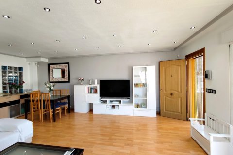 Townhouse for sale in Torrevieja, Alicante, Spain 6 bedrooms, 88 sq.m. No. 190150 - photo 4