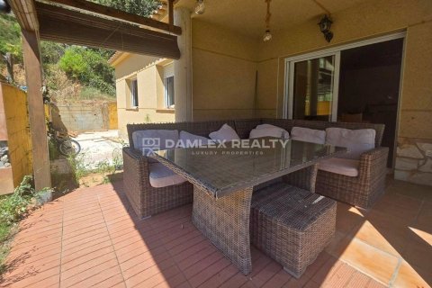 Продажа дома в Калонже, Герона, Испания 3 спальни, 107м2 №179440 - фото 3