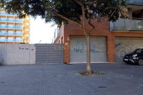 Apartamento en venta en Malgrat de Mar, Barcelona, España 4 dormitorios, 90 m2 No. 191400 - foto 3