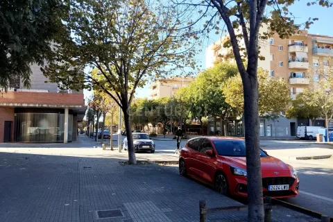 Apartamento en venta en Malgrat de Mar, Barcelona, España 4 dormitorios, 90 m2 No. 191400 - foto 5