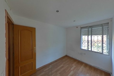 Wohnung zum Verkauf in Barcelona, Spanien 3 Schlafzimmer, 61 m2 Nr. 191401 - Foto 3