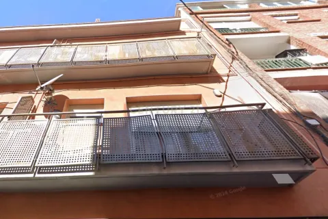 Apartment à vendre à Santa Coloma de Gramenet, Barcelona, Espagne, 2 chambres, 75 m2 No. 191398 - photo 3