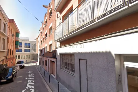 Apartment à vendre à Santa Coloma de Gramenet, Barcelona, Espagne, 2 chambres, 75 m2 No. 191398 - photo 4