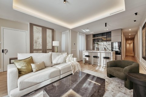 Apartament w Madrid, Hiszpania 4 sypialnie, 157 mkw. nr 179870 – zdjęcie 5