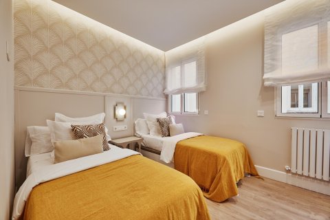 Apartament w Madrid, Hiszpania 4 sypialnie, 157 mkw. nr 179870 – zdjęcie 13