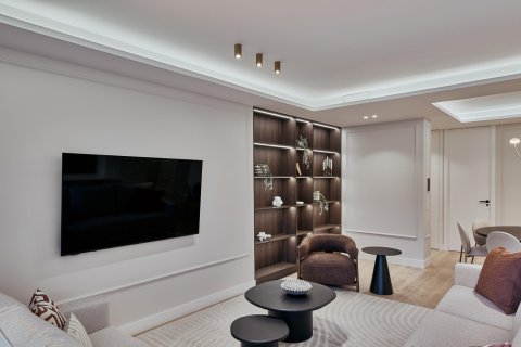Villa for sale in Madrid, Spain 4 bedrooms, 156 sq.m. No. 179869 - photo 4