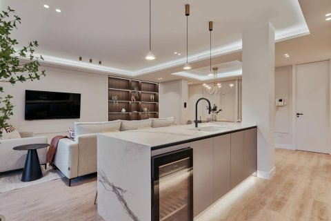 Villa for sale in Madrid, Spain 4 bedrooms, 156 sq.m. No. 179869 - photo 15