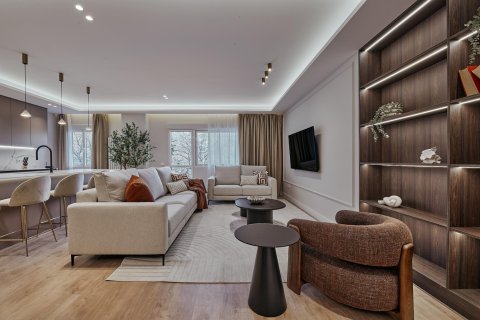 Villa for sale in Madrid, Spain 4 bedrooms, 156 sq.m. No. 179869 - photo 5