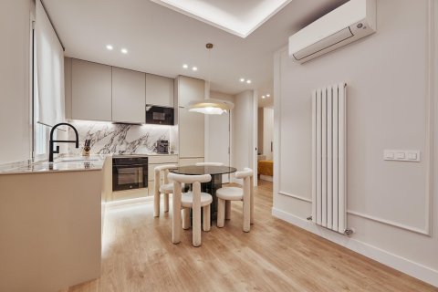 Villa pārdošanā Madrid, Spānijā 2 istabas, 64 m2 Nr. 179874 - attēls 11