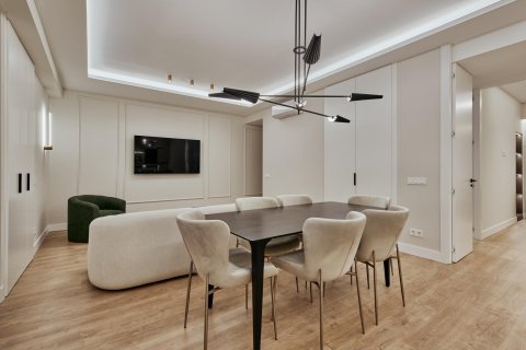 Dzīvoklis pārdošanā Madrid, Spānijā 3 istabas, 110 m2 Nr. 179873 - attēls 19