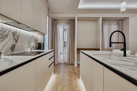 Dzīvoklis pārdošanā Madrid, Spānijā 3 istabas, 110 m2 Nr. 179873 - attēls 15