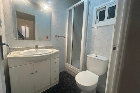 Lägenhet till salu i Barcelona, Spanien 3 sovrum, 86 kvm. Nr. 140728 - foto 14