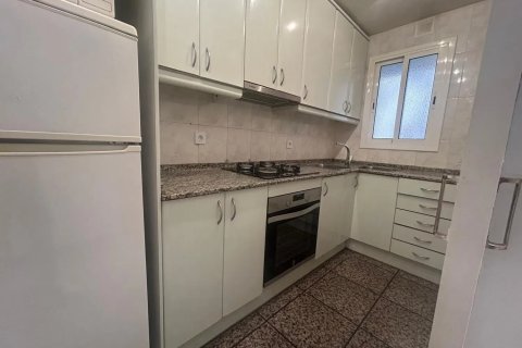 Lägenhet till salu i Barcelona, Spanien 3 sovrum, 86 kvm. Nr. 140728 - foto 13