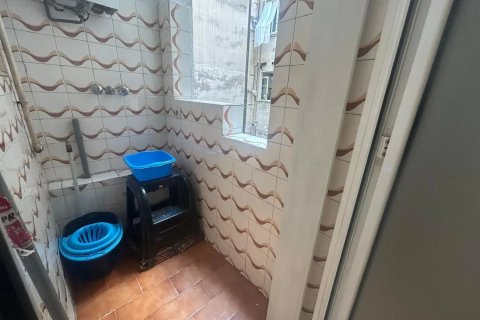 Lägenhet till salu i Barcelona, Spanien 3 sovrum, 86 kvm. Nr. 140728 - foto 16