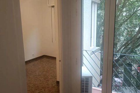 Lägenhet till salu i Barcelona, Spanien 3 sovrum, 86 kvm. Nr. 140728 - foto 3