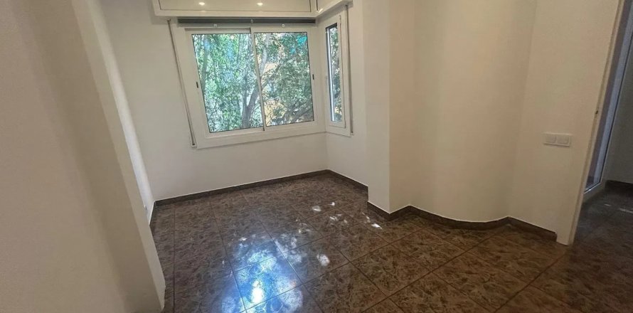 Lägenhet i Barcelona, Spanien 3 sovrum, 86 kvm. Nr. 140728