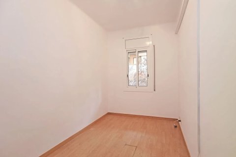 Apartamento en venta en Barcelona, España 4 dormitorios, 80 m2 No. 140727 - foto 25