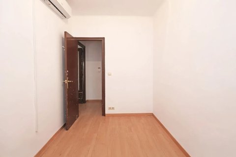 Apartamento en venta en Barcelona, España 4 dormitorios, 80 m2 No. 140727 - foto 14