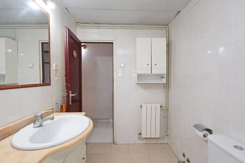 Apartamento en venta en Barcelona, España 4 dormitorios, 90 m2 No. 140729 - foto 11