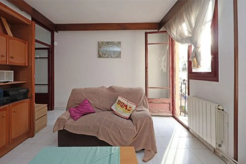 Apartamento en venta en Barcelona, España 4 dormitorios, 90 m2 No. 140729 - foto 2