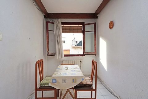 Apartamento en venta en Barcelona, España 4 dormitorios, 90 m2 No. 140729 - foto 8