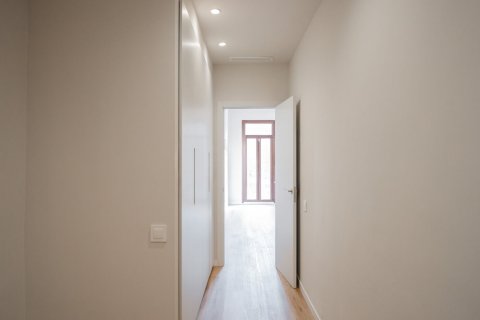 Lägenhet till salu i Barcelona, Spanien 3 sovrum, 84 kvm. Nr. 140724 - foto 21