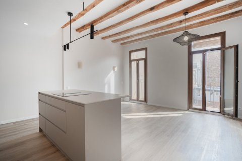 Lägenhet till salu i Barcelona, Spanien 3 sovrum, 84 kvm. Nr. 140724 - foto 1