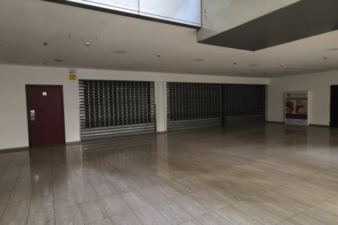 Commercial property à vendre à Barcelona, Espagne, 2340 m2 No. 140730 - photo 13