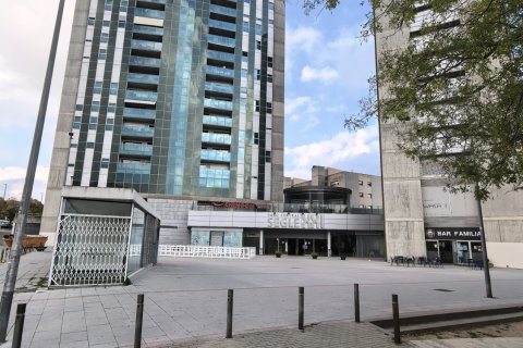 Commercial property à vendre à Barcelona, Espagne, 2340 m2 No. 140730 - photo 11