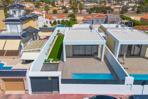 Villa pārdošanā Torrevieja, Alicante, Spānijā 3 istabas,  Nr. 191787 - attēls 8