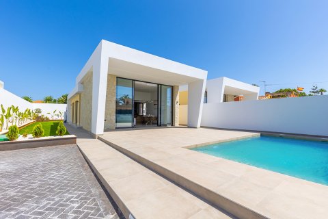 Villa pārdošanā Torrevieja, Alicante, Spānijā 3 istabas,  Nr. 191787 - attēls 11