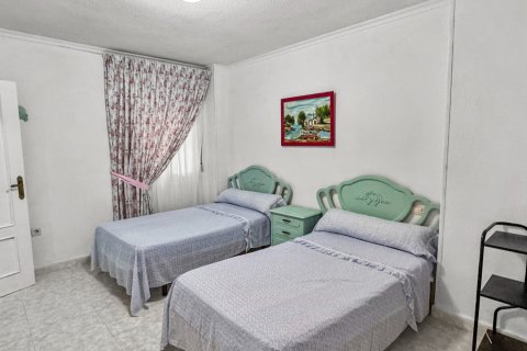 Apartment à vendre à Torrevieja, Alicante, Espagne, 3 chambres, 120 m2 No. 189412 - photo 17
