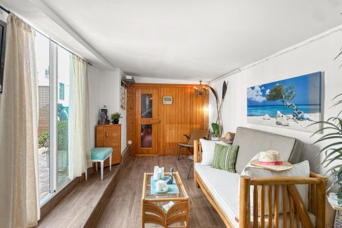 Продажа виллы в Сьюдад Кесада, Аликанте, Испания 7 спален, 480м2 №189414 - фото 25