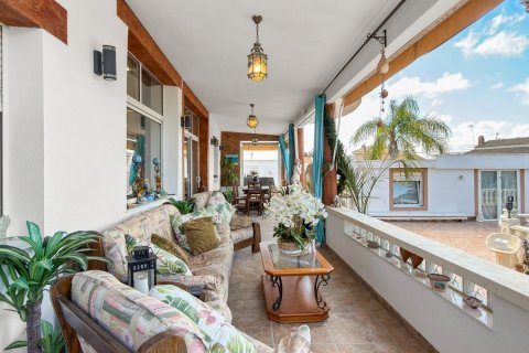 Продажа виллы в Сьюдад Кесада, Аликанте, Испания 7 спален, 480м2 №189414 - фото 16