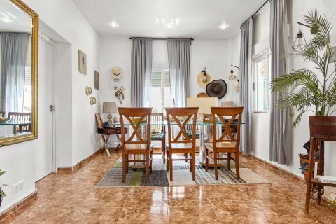 Продажа виллы в Сьюдад Кесада, Аликанте, Испания 7 спален, 480м2 №189414 - фото 20