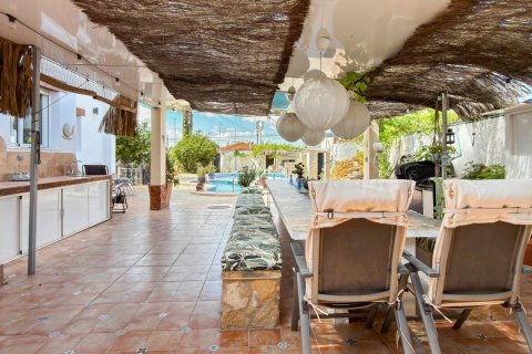 Продажа виллы в Сьюдад Кесада, Аликанте, Испания 7 спален, 480м2 №189414 - фото 26