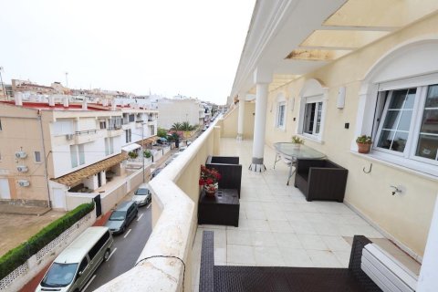 Apartment for sale in Torrevieja, Alicante, Spain 3 bedrooms, 113 sq.m. No. 189418 - photo 14