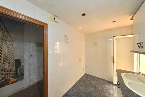 Apartamento en venta en Terrassa, Barcelona, España 3 dormitorios, 76 m2 No. 167083 - foto 9