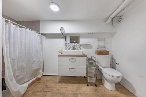 Garage for sale in Barcelona, Spain 10 bedrooms, 452 sq.m. No. 167082 - photo 27