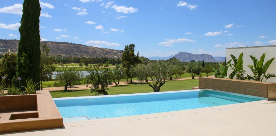 Villa i Algorfa, Alicante, Spanien 3 sovrum, 452 kvm. Nr. 144402