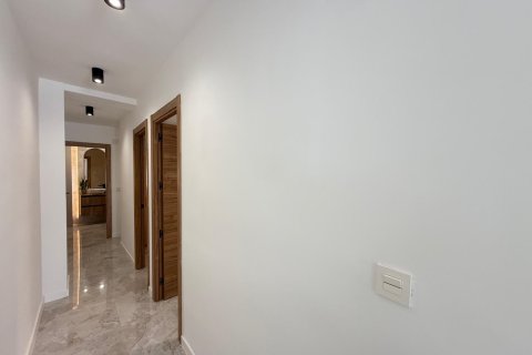 Apartament w Torrevieja, Alicante, Hiszpania 3 sypialnie, 92 mkw. nr 164244 – zdjęcie 24