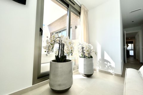 Willa w San Miguel de Salinas, Alicante, Hiszpania 4 sypialnie, 256 mkw. nr 164243 – zdjęcie 14