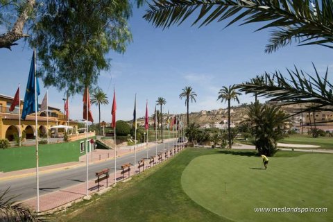 Huoneisto myytävänä Guardamar del Segura, Alicante, Espanja, 2 makuuhuonetta, 65 m2 No. 166164 - kuva 15